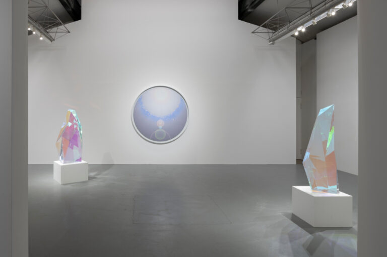 1993年のオープン以来、さまざまな企画展を行っている -森万里子「Central」(2020年)　撮影：表恒匡　協力：SCAI THE BATHHOUSE