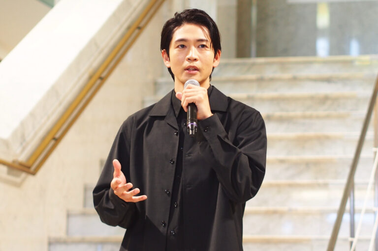 7月4日（金）大阪市立美術館にて行われた記者内覧会に登壇した松下洸平さん