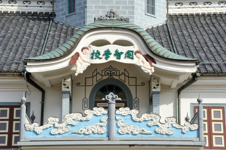 天使は旧開智学校のシンボル！