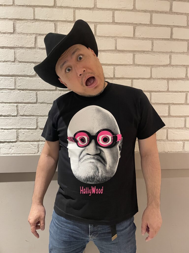 眠たくなってきちゃったTシャツ Ver.2/4,400円(税込) ©Sony Music Artists