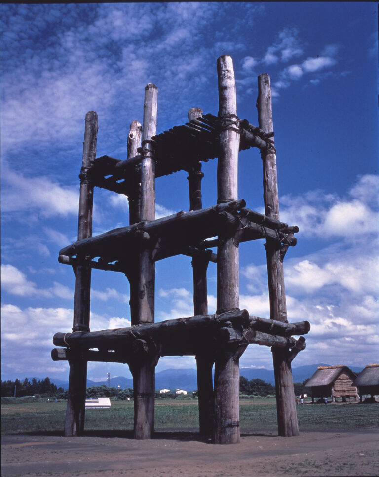 三内丸山遺跡　大型掘立柱建物