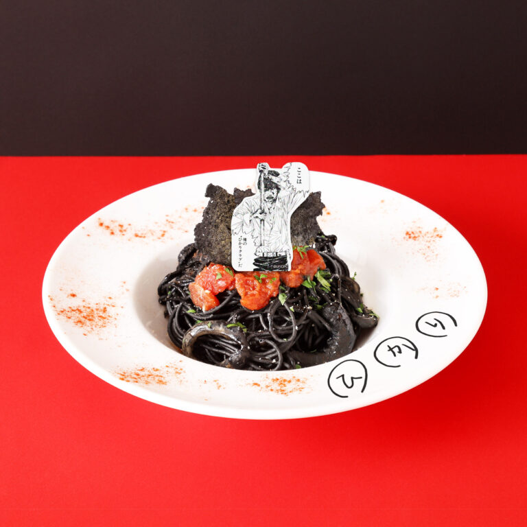 少年たちの秘密基地”光クラブ”-イカスミパスタ-　¥1,980 (税込)