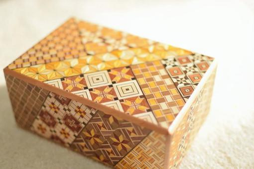 オリジナルアート花器　ー寄木細工ー 盆栽・寄木細工…】同じ木でもここまで違う！意外と知らない木×アートの