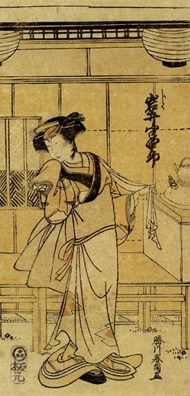 葛飾北斎の画壇デビュー作。歌舞伎『敵討仇名かしく』をもとにした役者錦絵となっている。葛飾北斎《四代目岩井半四郎 かしく》（1779年ごろ）