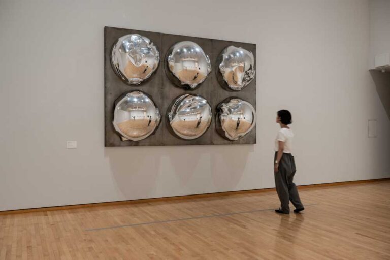 《周波数37306505》1965年　「MOTコレクション Eye to Eye—見ること」（2024）展示風景　Photo: Masaru Yanagiba