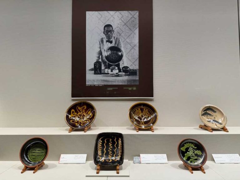 『民藝SHOCK!!―没後60年 静嘉堂の河井寬次郎』展示風景